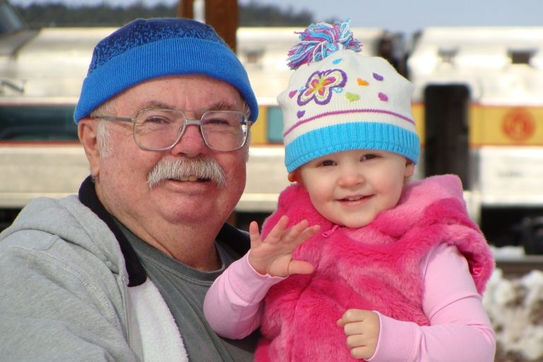 grandpa-granddaughter-snow-2043587 grandpa, granddaughter, snow-2043587.jpg